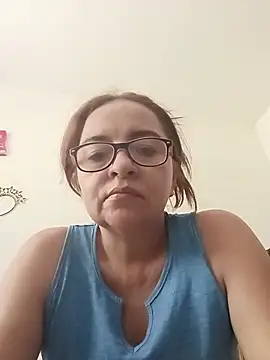 tany90's Live XXX Chat