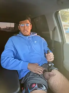 StrokingDaddy4's Live XXX Chat