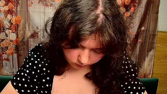 NeonilaLisova's Live XXX Chat