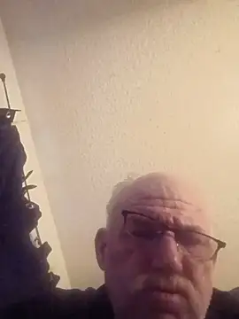 Rootpass222's Webcam Show