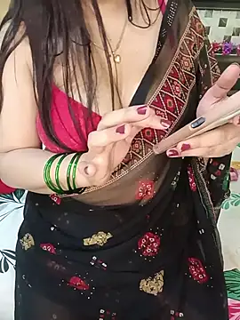 PRIYA_22's Live XXX Chat