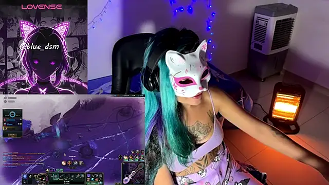 bluesubmissive's Webcam Show