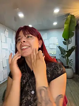 Canneela 现场性爱视讯表演
