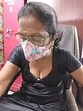 umashreetamil's Webcam Show