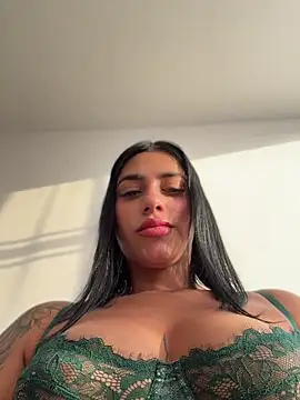 AlannaEvons' Webcam Show