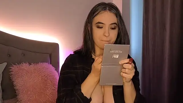 SilkenSin's Live XXX Chat