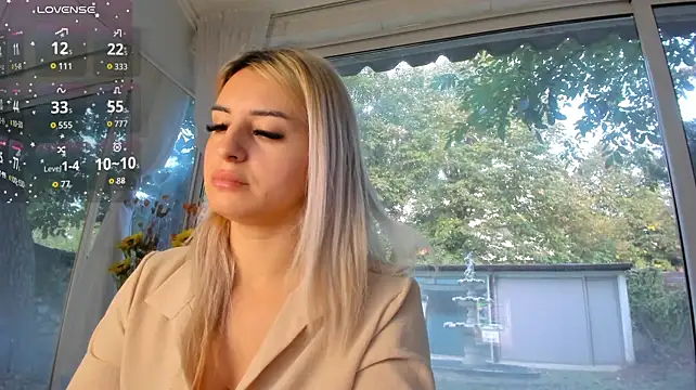 Ella_Vee's Live XXX Chat