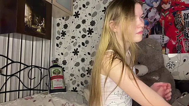 LynHillaire's Live XXX Chat