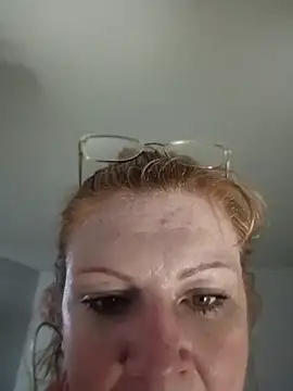 nakedgarbageperson's Live XXX Chat