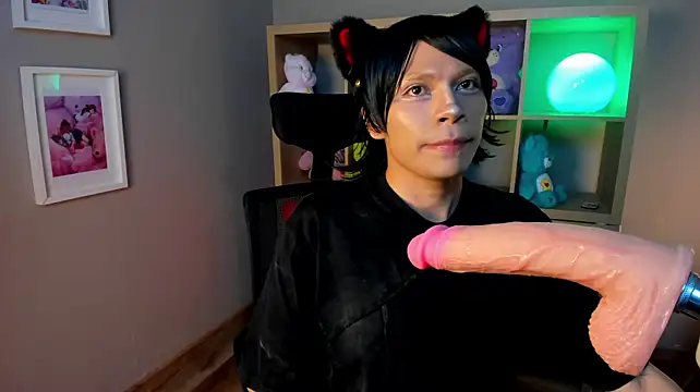 NekoboiPetiole's Webcam Show