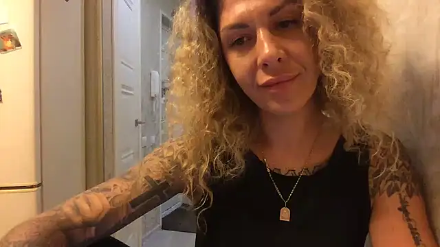 Olyviaa's Webcam Show