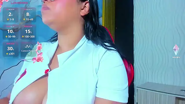 susan_mooree's Webcam Show