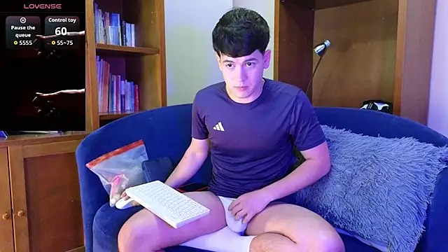tightncuteass 现场性爱视讯表演