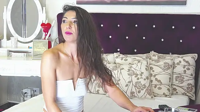 Rossaliaa's Live XXX Chat