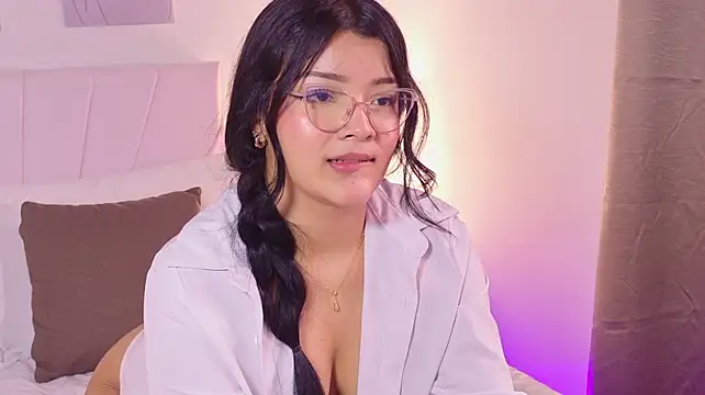 EmmaBlossom's Webcam Show