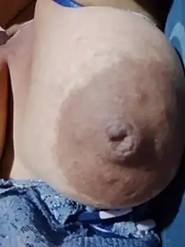 Hotmommax's Live XXX Chat
