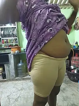 Tamilselviroja-'s Webcam Show