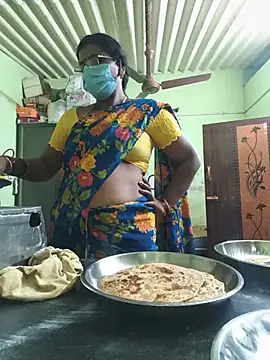 Tamilselviroja-'s Live XXX Chat