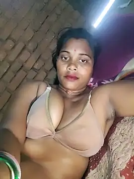 Soniya-Love-143's Webcam Show