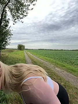 LinaLeana's Live XXX Chat