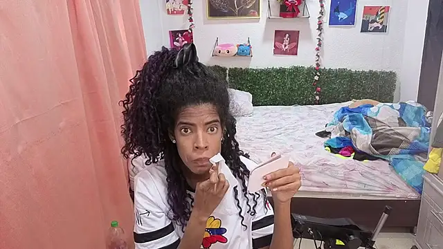 thianahorny's Webcam Show