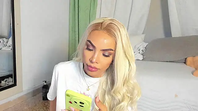 Blackywhiite's Live XXX Chat