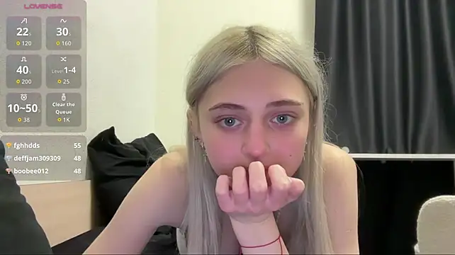 AidaGloshen's Live XXX Chat
