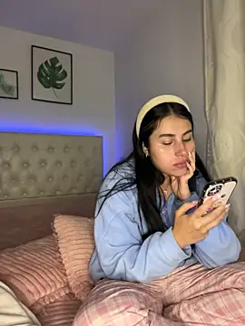 BIJOU_SECRET's Webcam Show