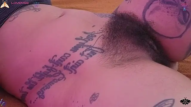 ghostwomaan's Live XXX Chat