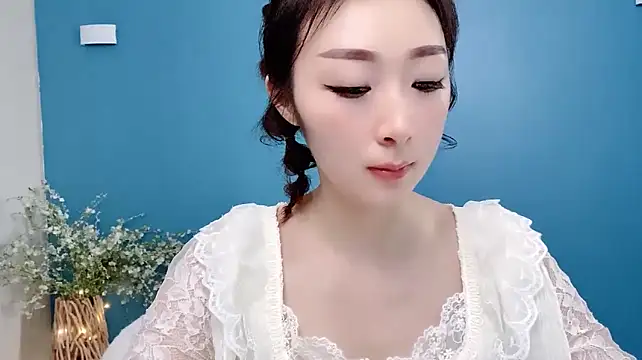 ella55--'s Live XXX Chat
