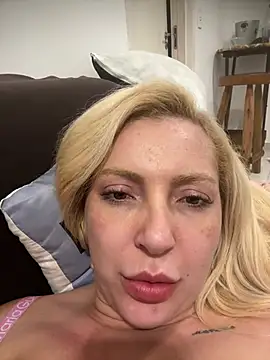 Juuhschmitt's Webcam Show