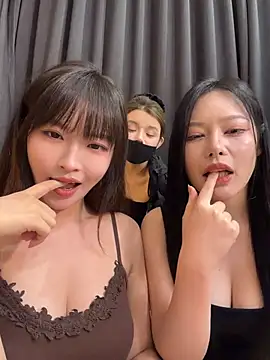 tutuya01's Webcam Show