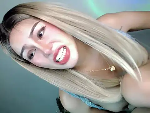 secret_lover28's Webcam Show