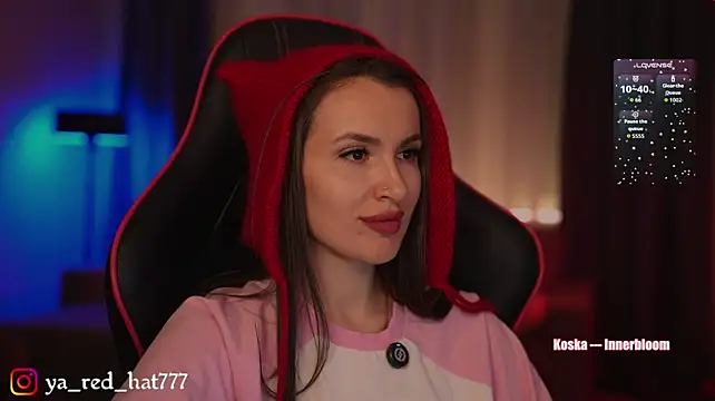 -RED_HAT-'s Live XXX Chat