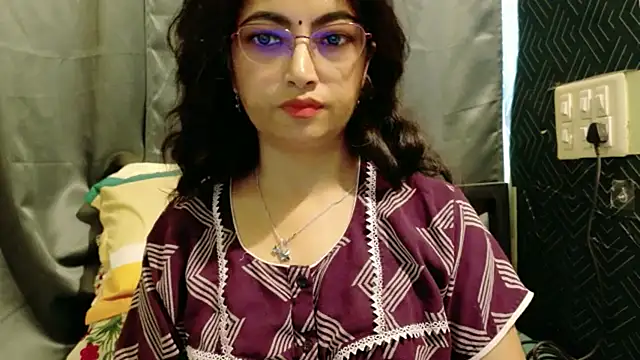 HairyMommy 现场性爱视讯表演