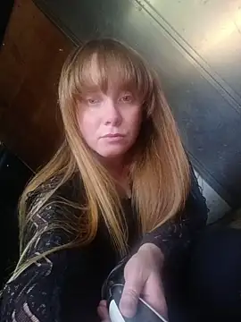 anonymissred's Live XXX Chat
