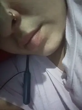 Priya_089 现场性爱视讯表演