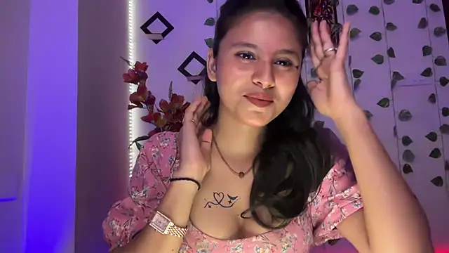 Naira_fit's Webcam Show