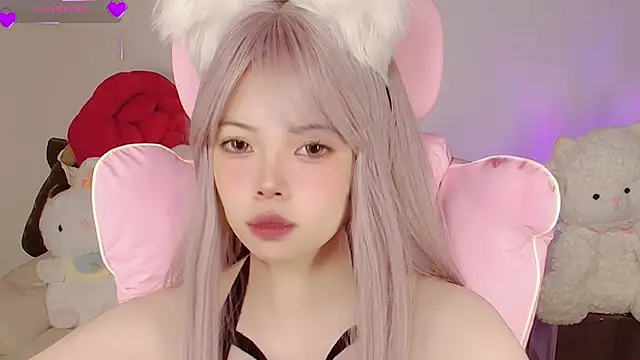 Miyeoonn 现场性爱视讯表演