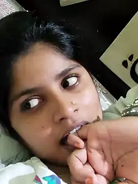Cuple_masti72's Webcam Show