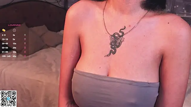 VesperSolace's Live XXX Chat