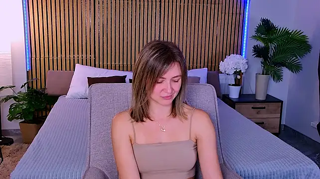 EmeraldGlow's Live XXX Chat