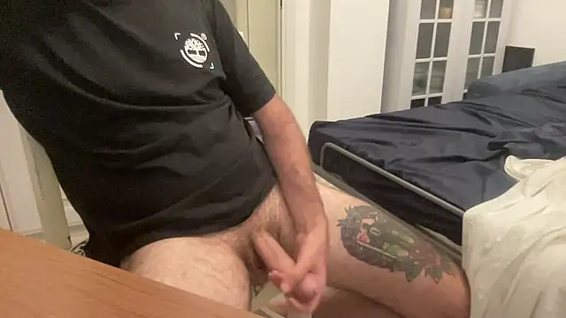 Al0neB0y01's Webcam Show