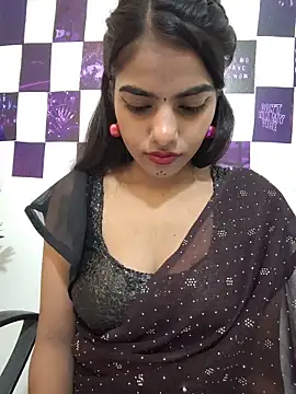 Alisha_Babyy 现场性爱视讯表演