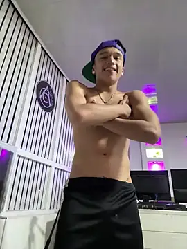 Dominik_Souza's Webcam Show