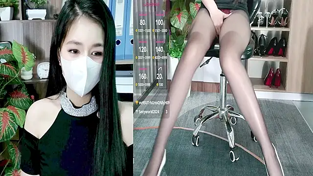 Zinna999's Webcam Show
