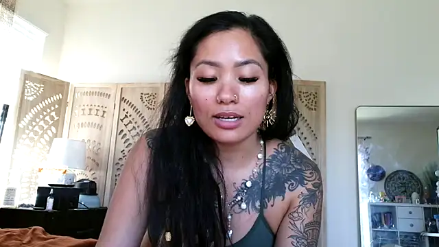 maciixbby 现场性爱视讯表演
