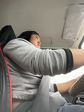 xiaoxiaoaini520 现场性爱视讯表演