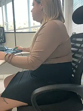 kahreal's Webcam Show