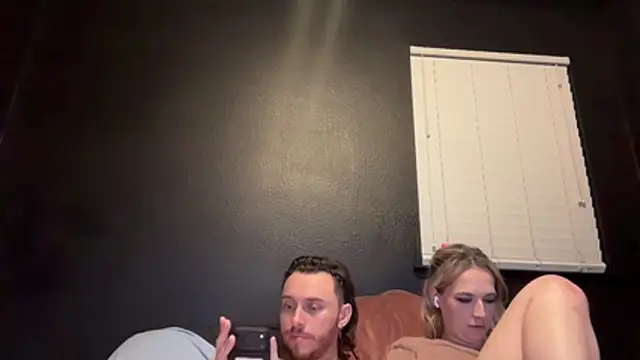 WhiteMamba6910's Webcam Show